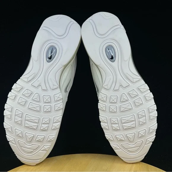 Nike Air Max 97 Triple White Wolf Grey Sneakers 921826 101 Men's Size 11 NEW - Picture 10 of 10